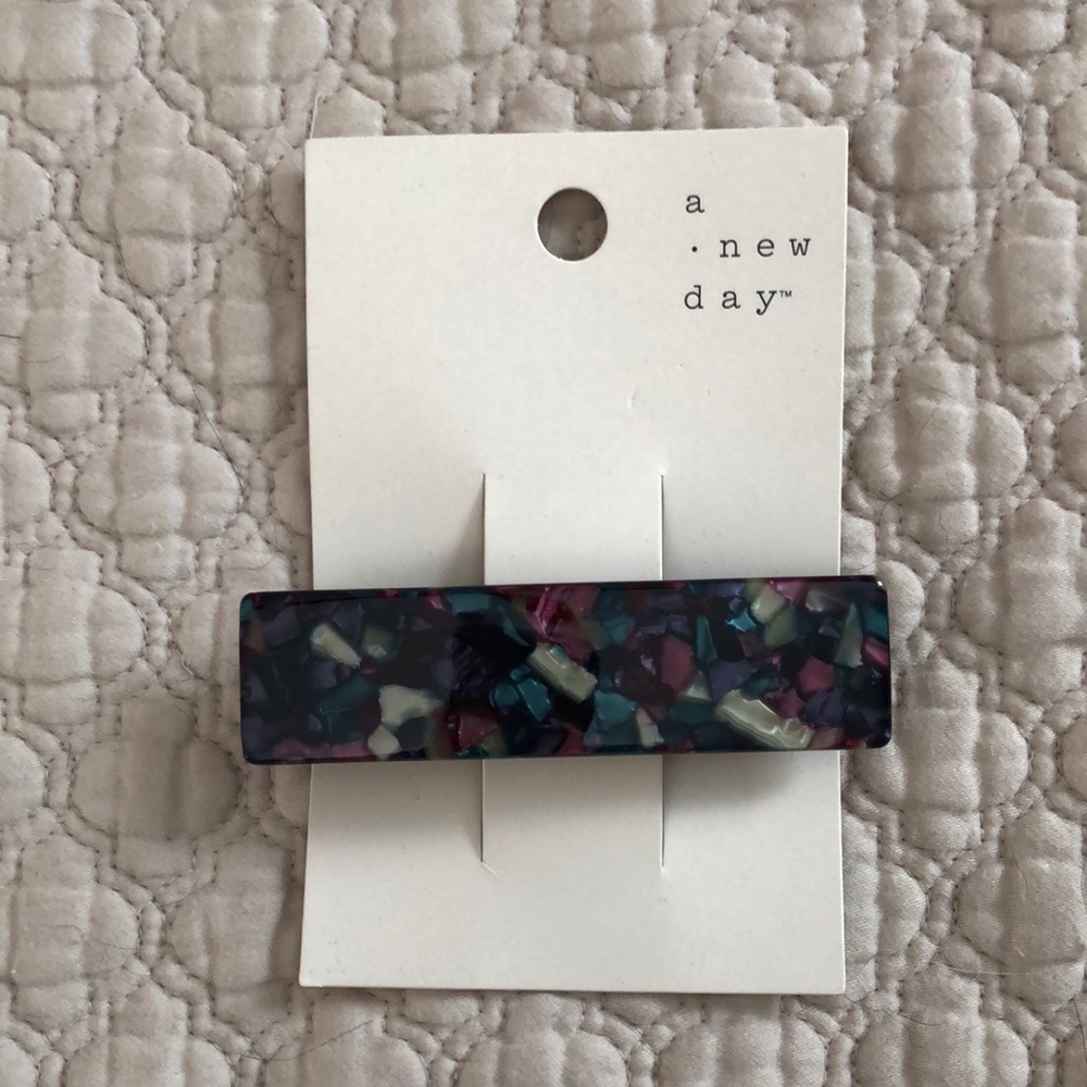 Hair barrette